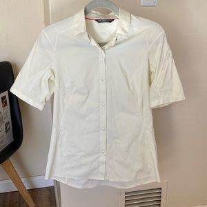 Arc’teryx Short Sleeve Lightweight, Button Up Shirt, Women’s Medium, White